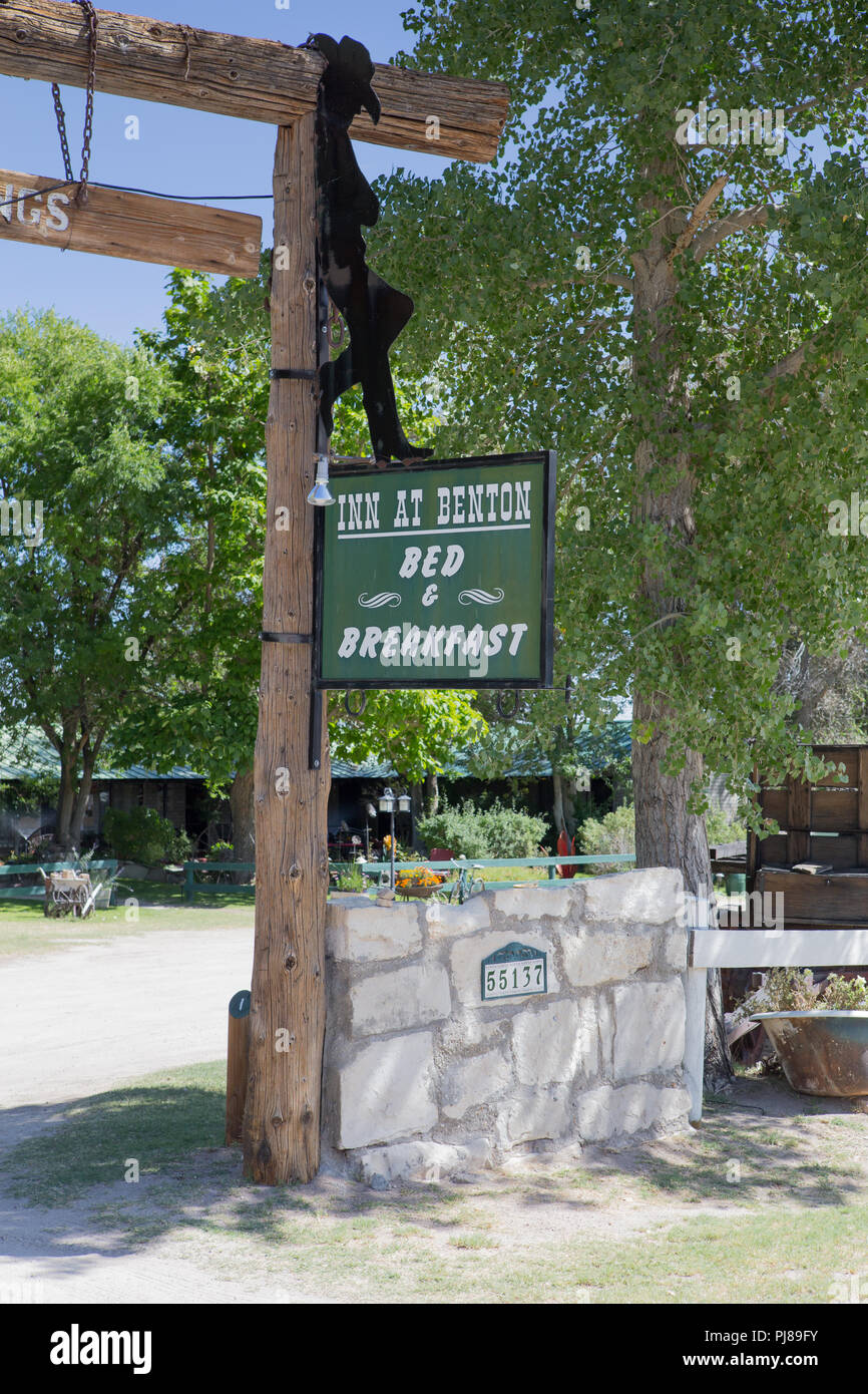 Entrance and sign at The Inn at Benton Hot springs on California Highway 120 USA Stock Photo