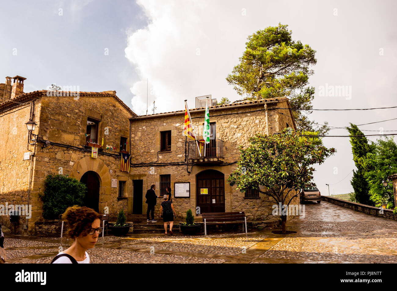 Talamanca,Spain,aniversary of 1714 battle with the presence of Mr Quim ...