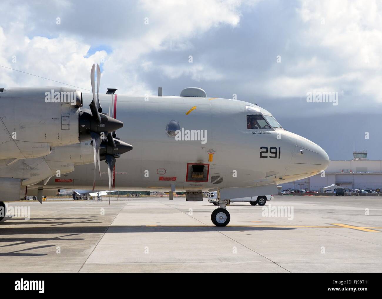 MARINE CORPS BASE HAWAII (July 5, 2018) — A Patrol Squadron (VP) 46 P-3C Orion arrives on Marine Corps Base Hawaii for Rim of the Pacific (RIMPAC) Exercise. Twenty-five nations, more than 46 ships and 5 submarines, about 200 aircraft, and 25,000 personnel are participating in RIMPAC from June 27 to Aug. 2 in and around the Hawaiian Islands and Southern California. The world's largest international maritime exercise, RIMPAC provides a unique training opportunity while fostering and sustaining cooperative relationships among participants critical to ensuring the safety of sea lanes and security  Stock Photo