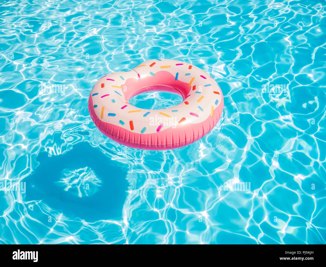 donut pool ring