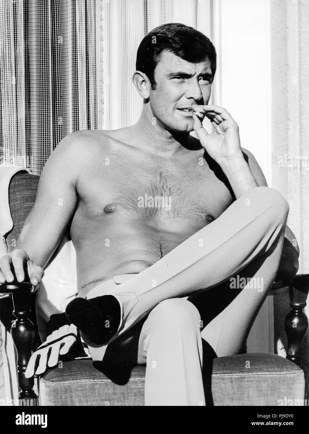 george lazenby, 1968 Stock Photo - Alamy