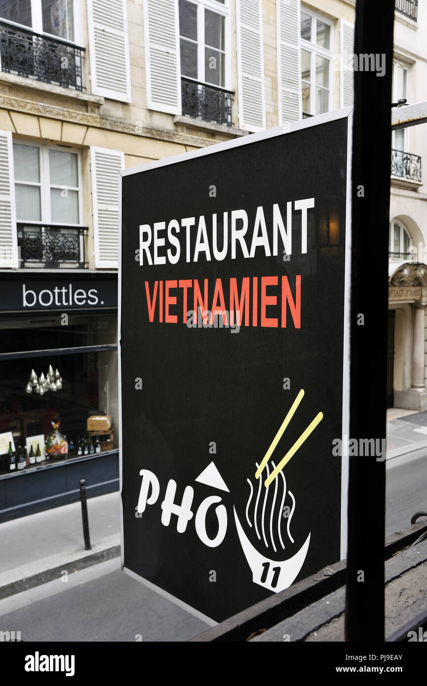 Japanese district rue Saint Anne Paris Stock Photo Alamy