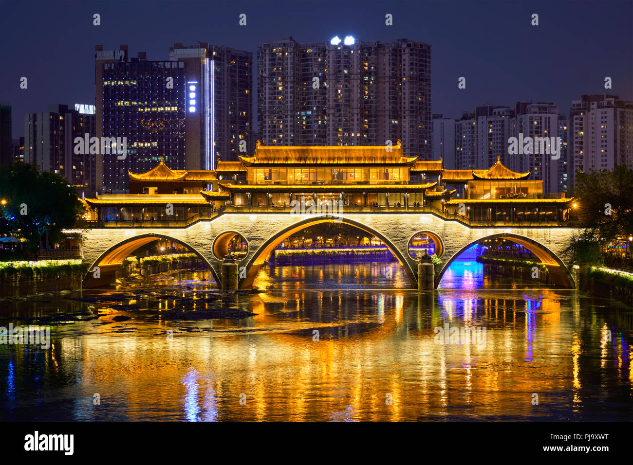Anshun bridge at night, Chengdu, China Stock Photo
