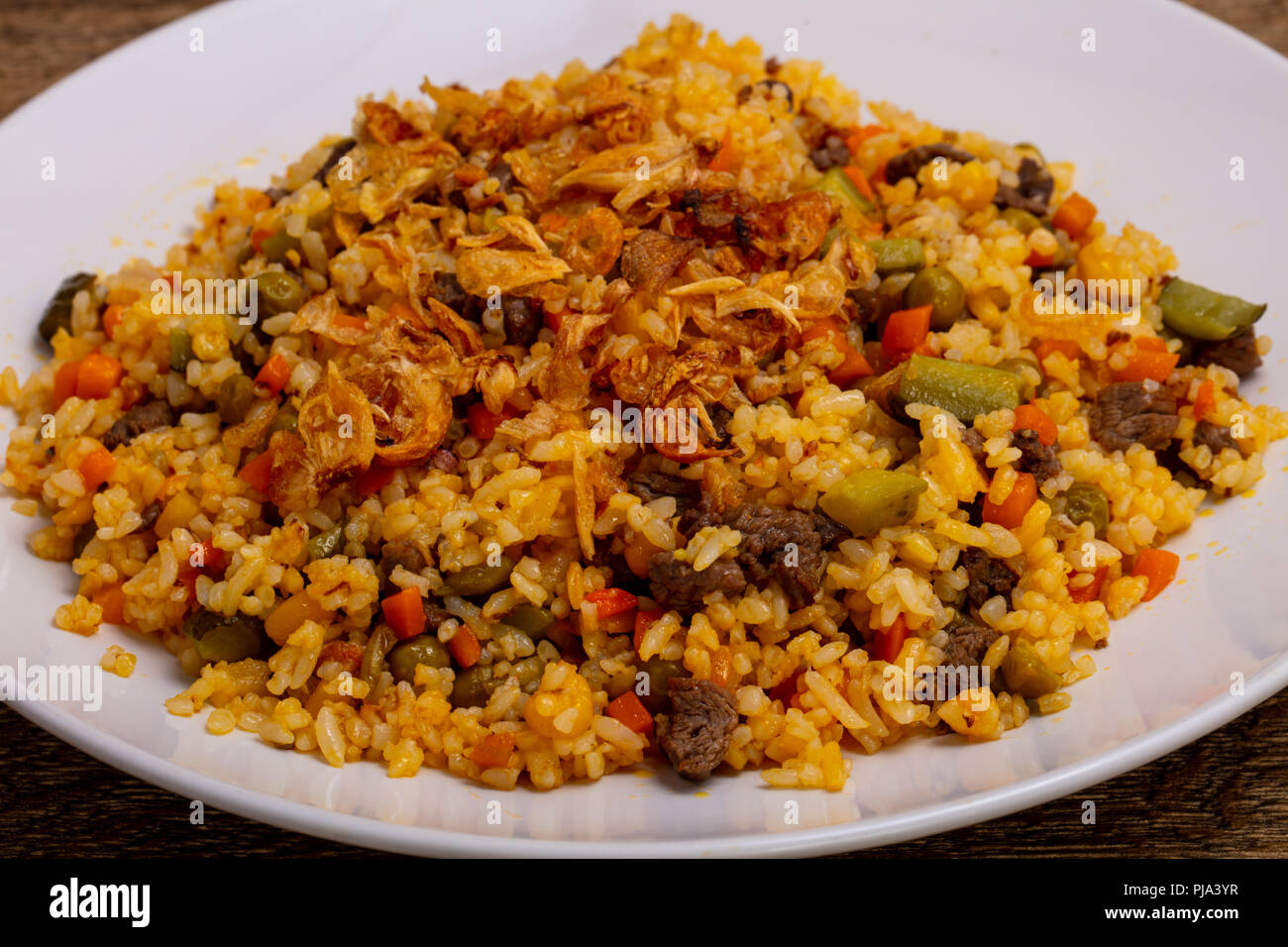 Fried rice with beef and vegetables Stock Photo - Alamy