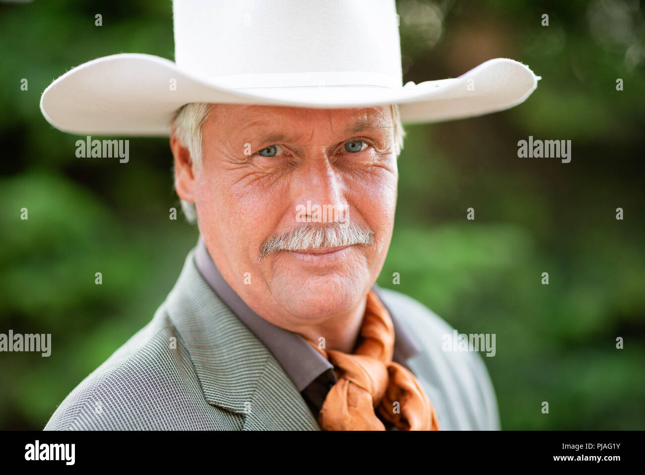 Scholen, Germany. 03rd Sep, 2018. André Engelhardt stands on his
