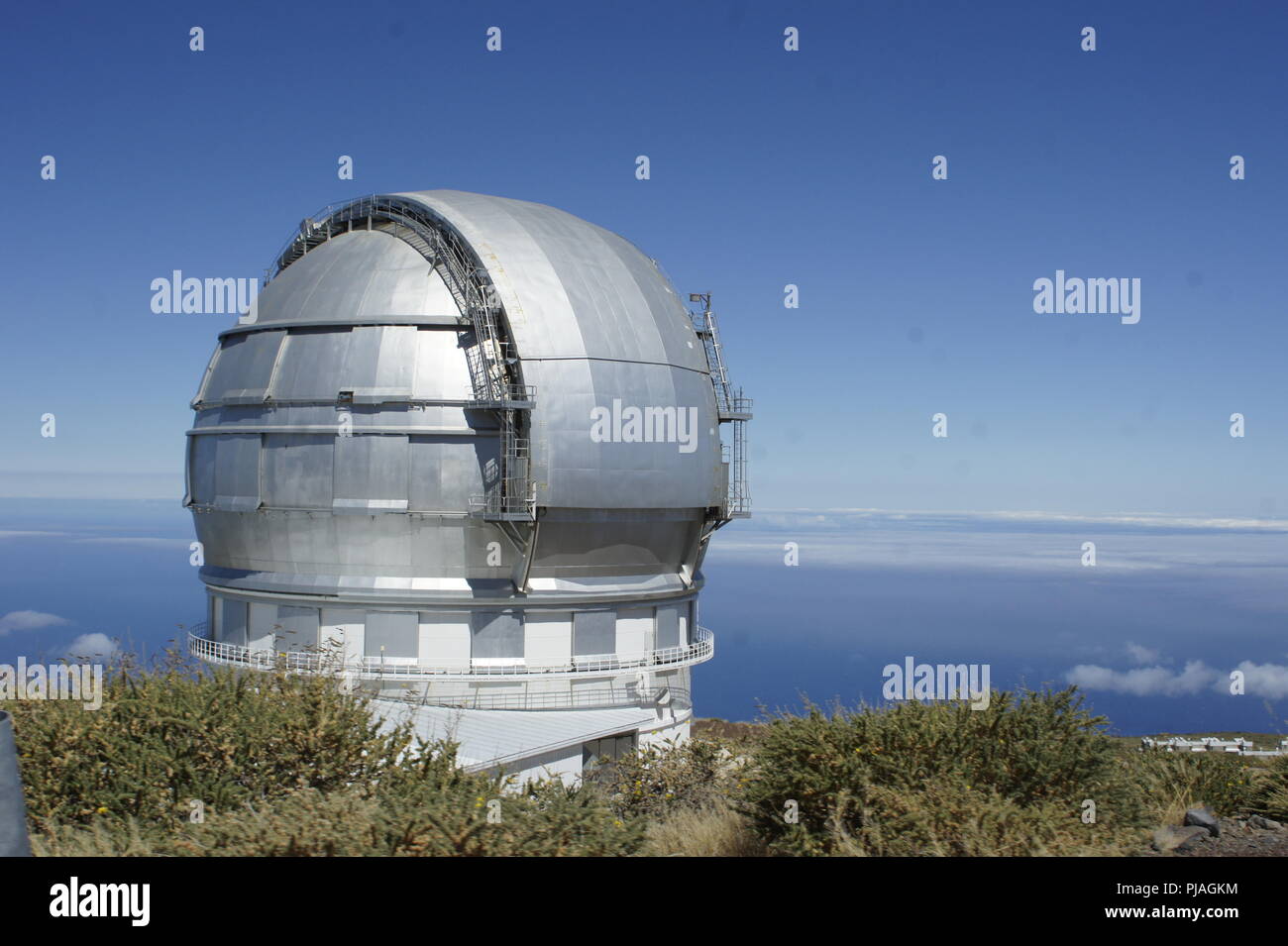 August 2018, Spain, La Palma: The Gran Telescopio Canarias (GTC) on the  Roque de Los Muchachos. With a diameter of 10.4 meters, it has been the  largest optical infrared mirror telescope in