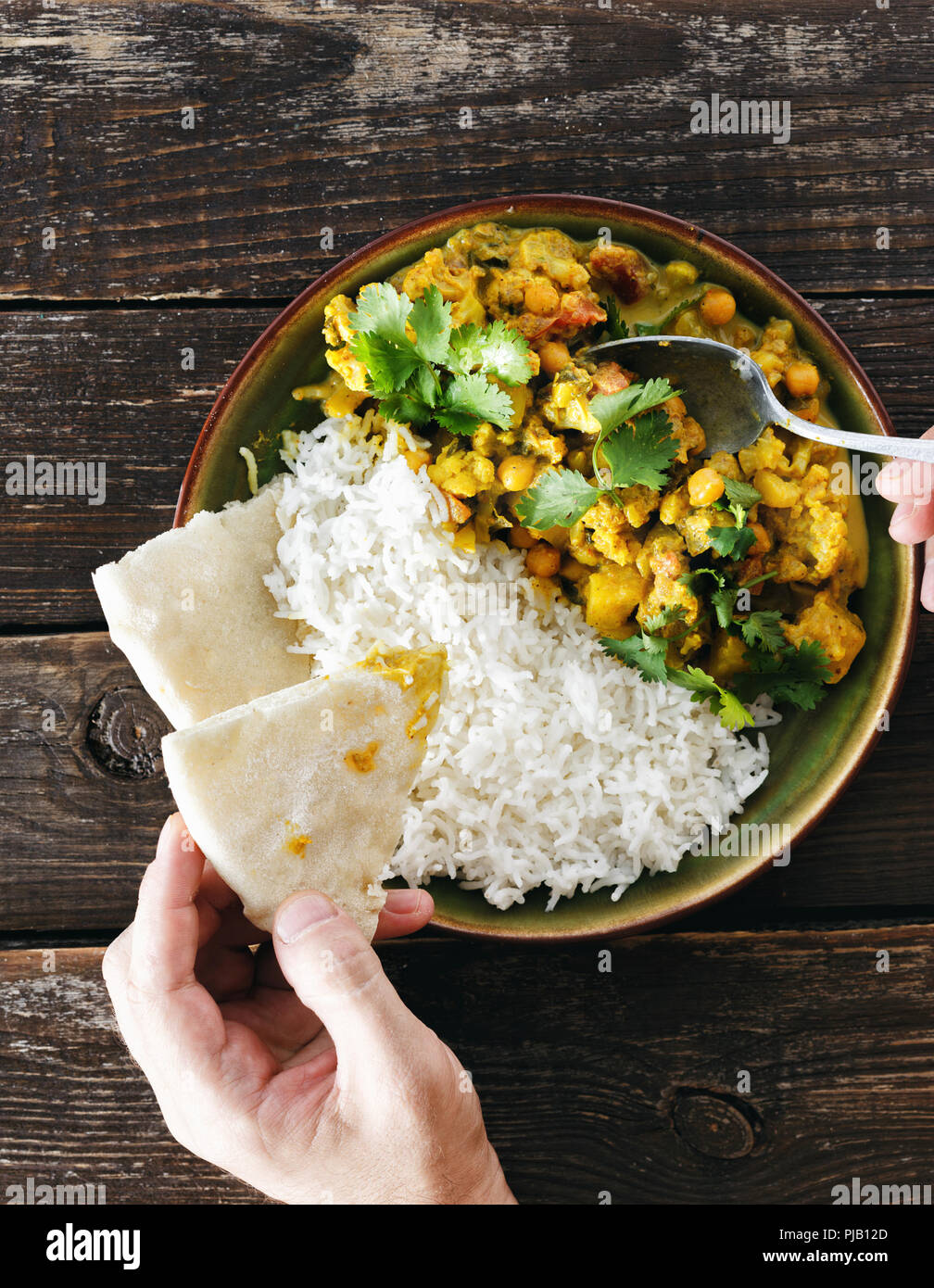 Man eating curry hires stock photography and images Alamy