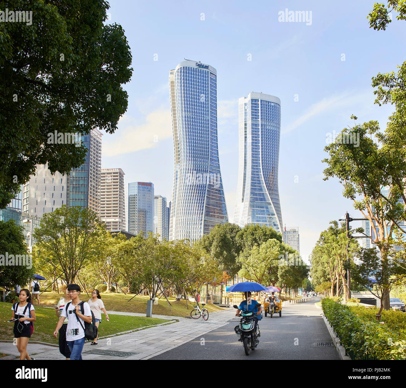 Exterior view. Raffles City Hangzhou, Hangzhou, China. Architect: UNStudio, 2017. Stock Photo