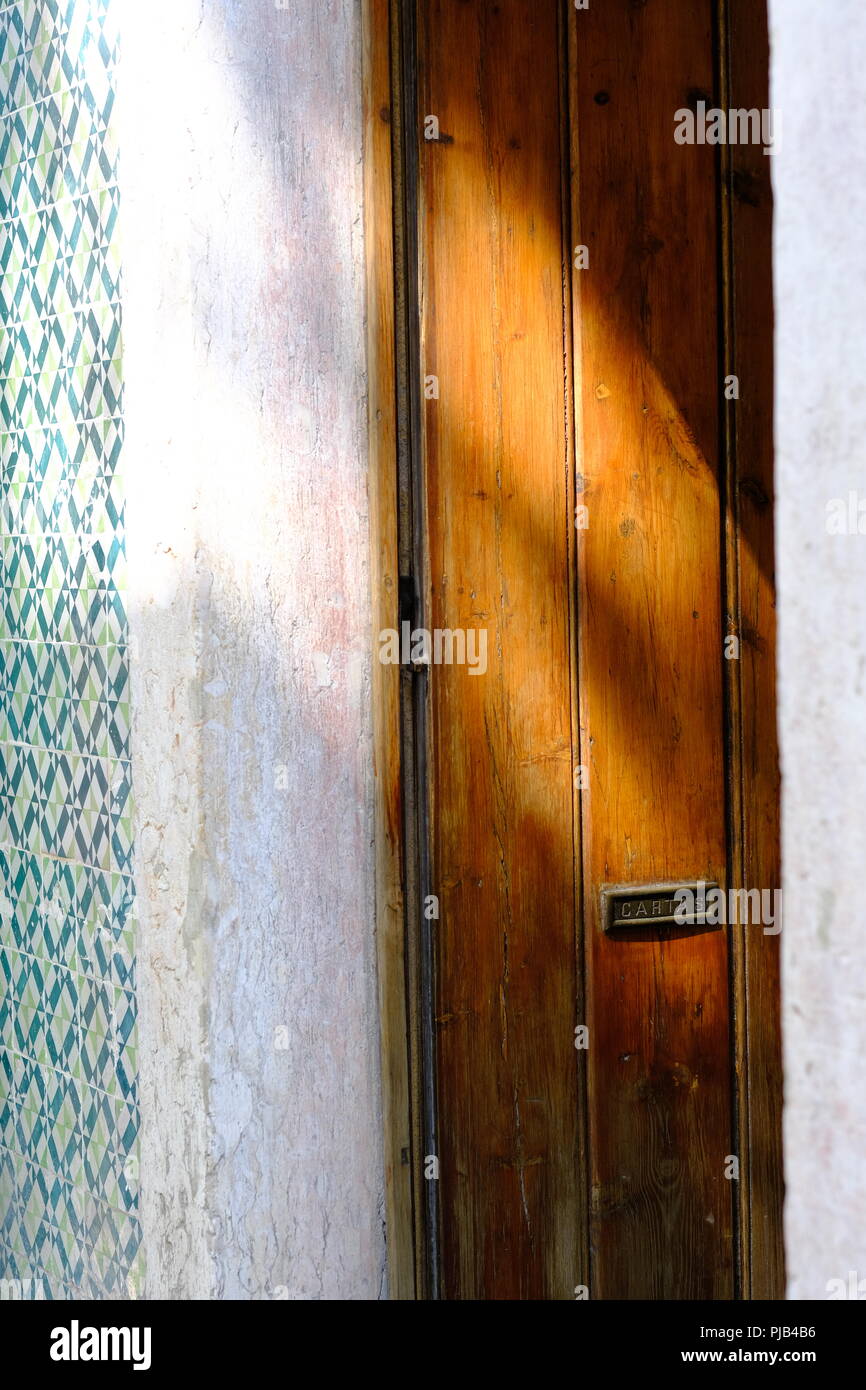 Shadow Racking Racking shadows hi-res stock photography and images - Alamy