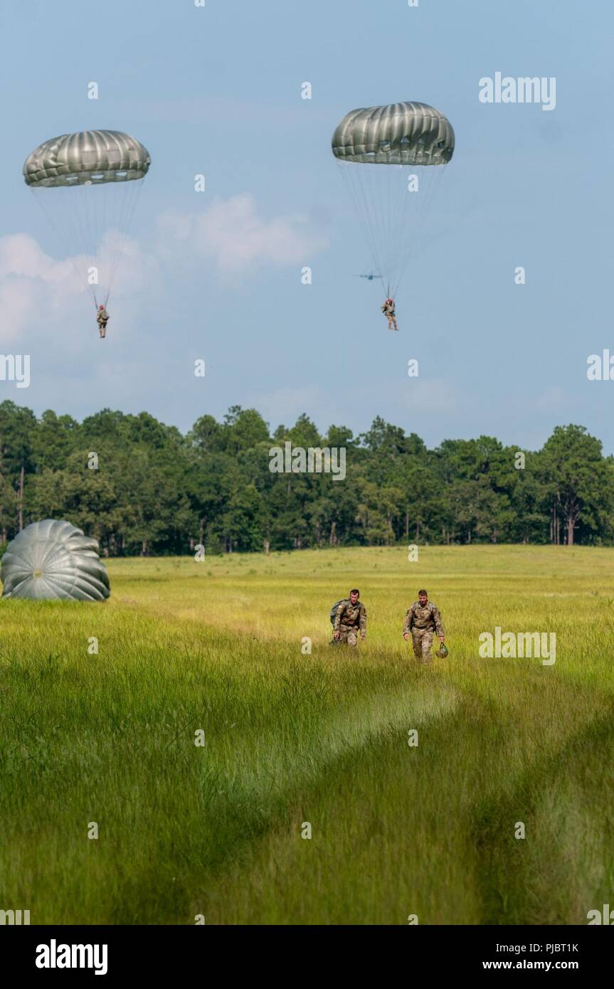 Georgia army national guard company and hi-res - photography 165th quartermaster stock images Alamy