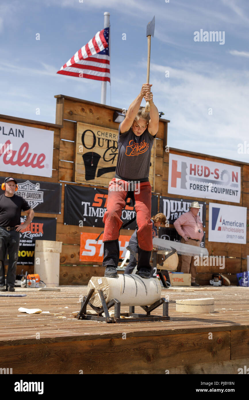 Woman lumberjack hires stock photography and images Alamy