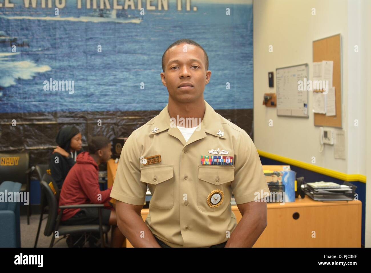 Recruiting station los angeles hi-res stock photography and images - Alamy