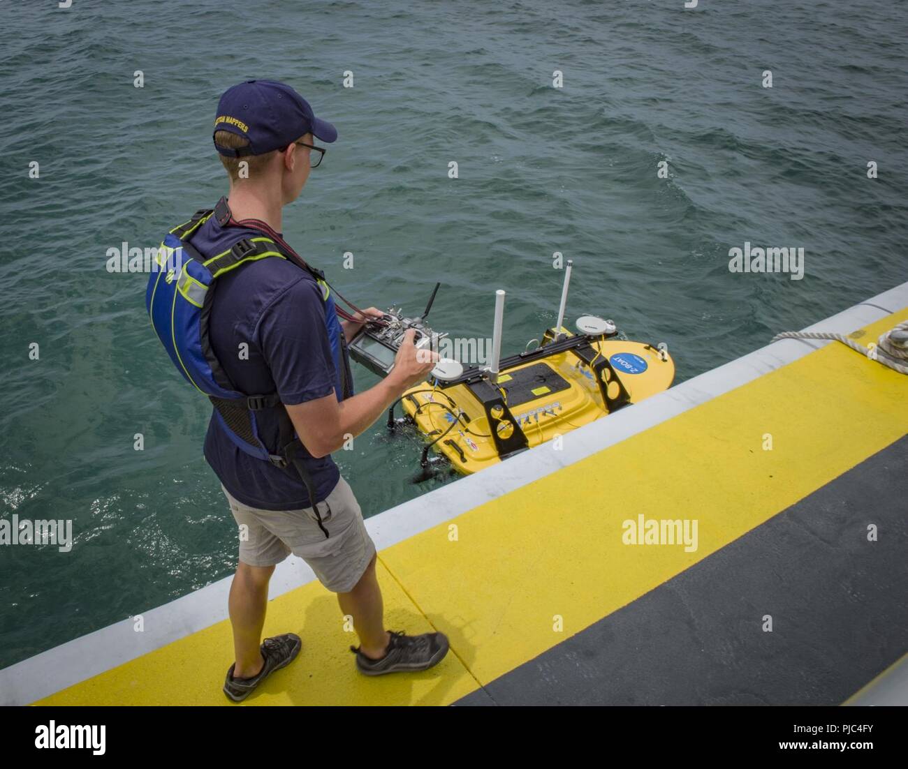 Hydrographic undersea vehicle hi-res stock photography and images - Alamy