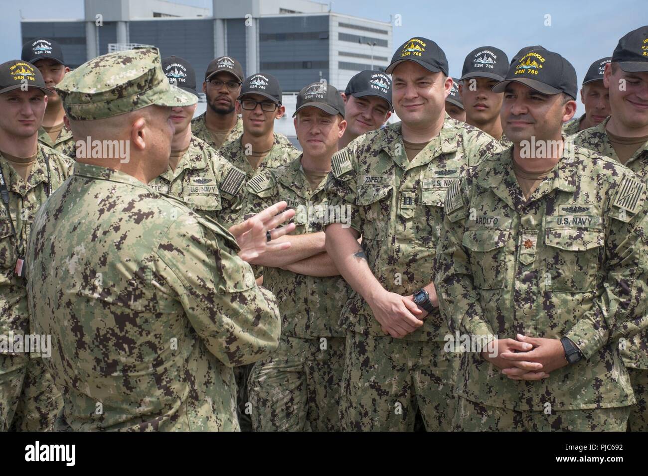 SAN DIEGO (July 13, 2018) Fleet Master Chief Russell Smith visits the crew of the Los Angeles