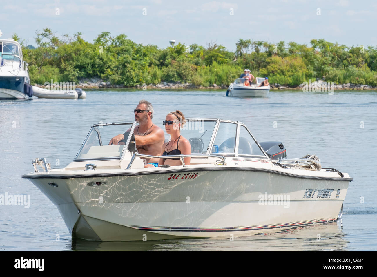 Hot Boating Hot summer boating hi-res stock photography and images - Alamy