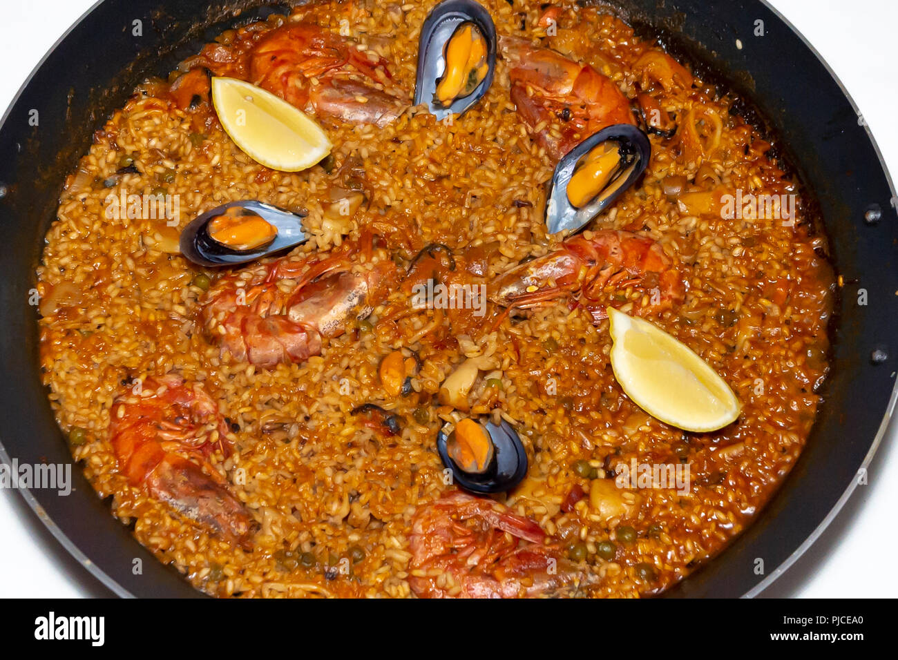 Typical Spanish seafood paella Stock Photo Alamy