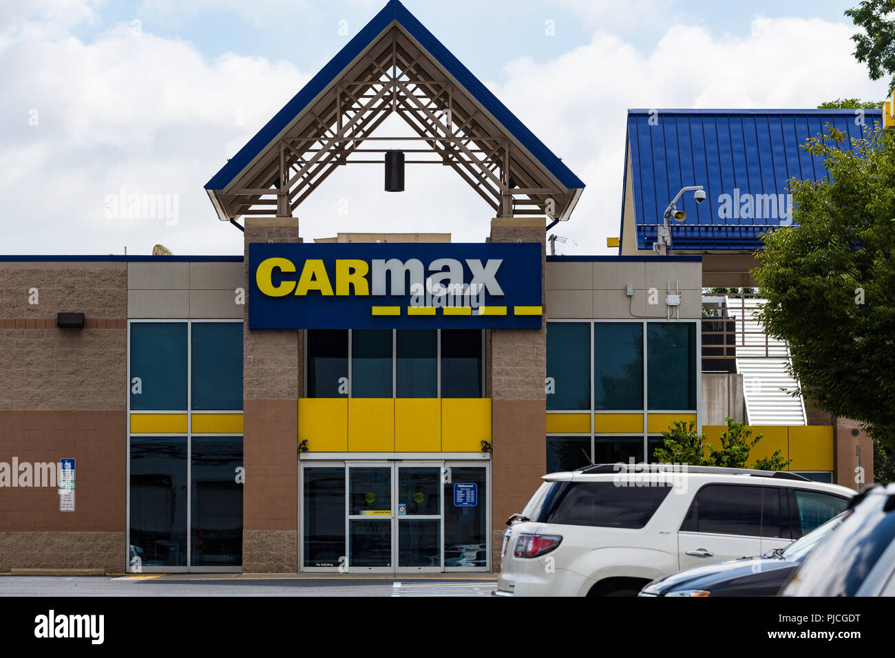 Lancaster, PA, USA September 2, 2018 The largest used car dealership