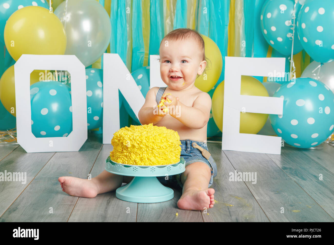 baby boy first birthday photoshoot