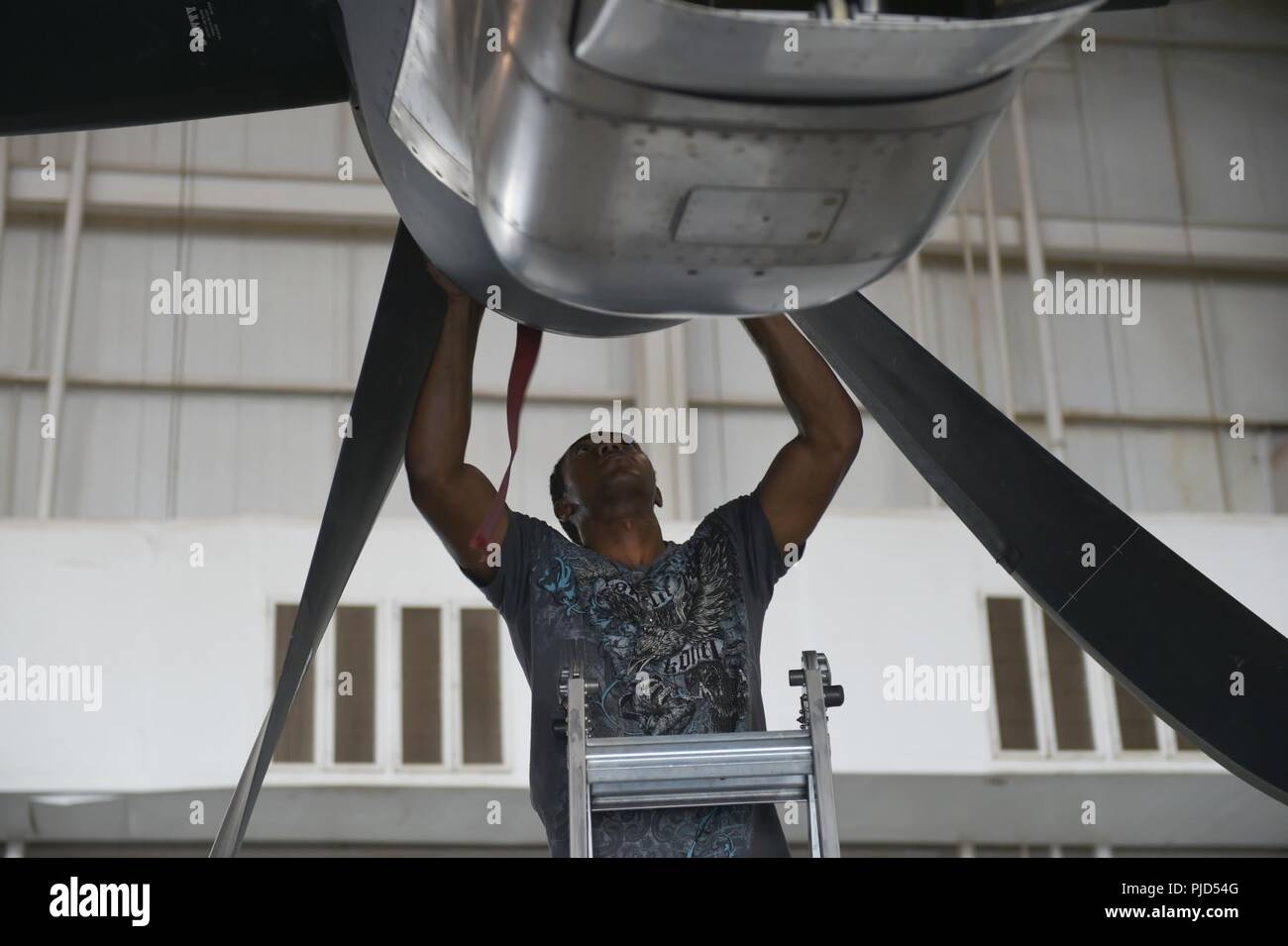 C 130 propeller wash hires stock photography and images Alamy