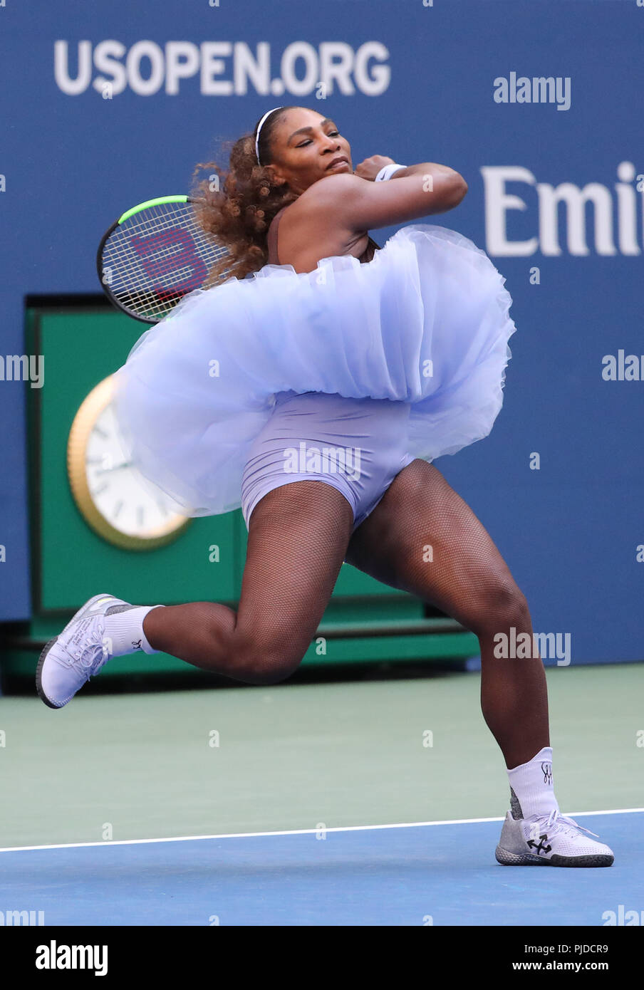 23-time Grand Slam champion Serena Williams in action during her 2018 US  Open round of 16 match at Billie Jean King National Tennis Center Stock  Photo - Alamy