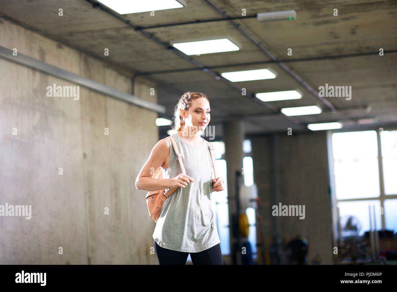 Woman at gym hi-res stock photography and images - Alamy