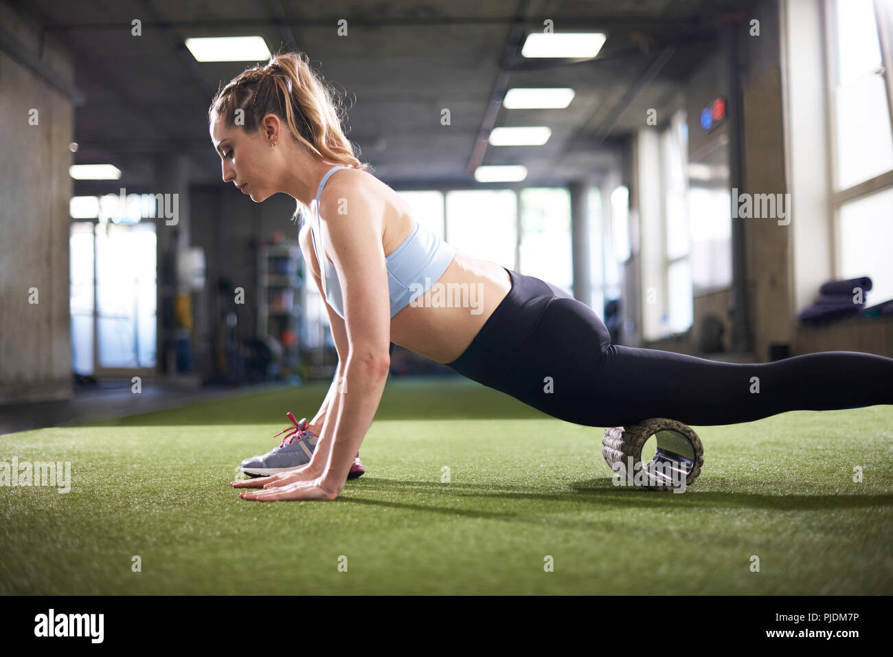 Foam roller hires stock photography and images Alamy