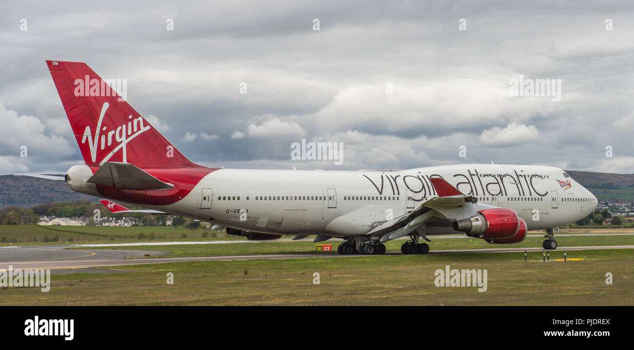 Virgin Atlantic Jumbo Jet (Boeing 747-400) seen departing for Florida from Glasgow International Airport, Renfrewshire, Scotland. Stock Photo