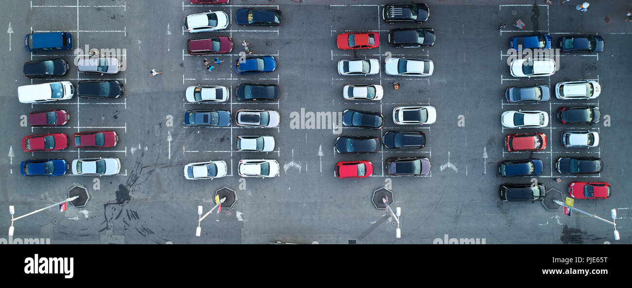 Empty parking lots hi-res stock photography and images - Alamy