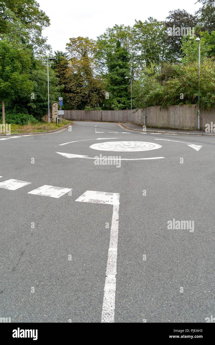 Trees roundabout uk hires stock photography and images Alamy