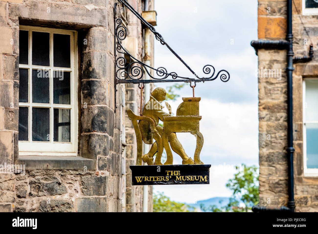 Writers' Museum exterior and signage at Edinburgh Royal Mile Stock Photo