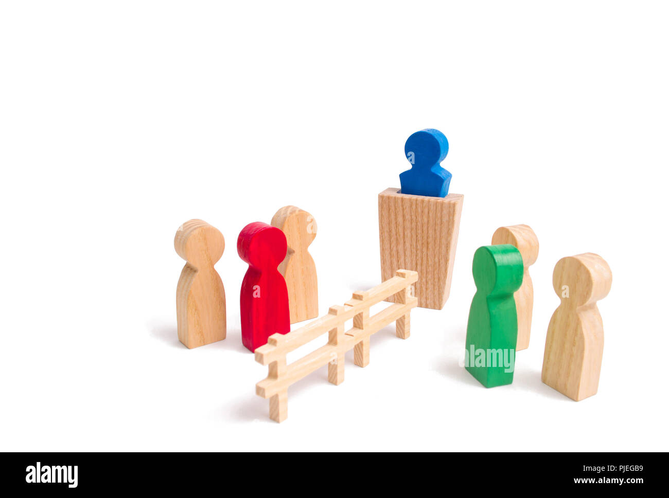 A wooden fence divides the two groups discussing the case. Termination and breakdown of relations, breaking ties. Contract break, conflict of interest Stock Photo