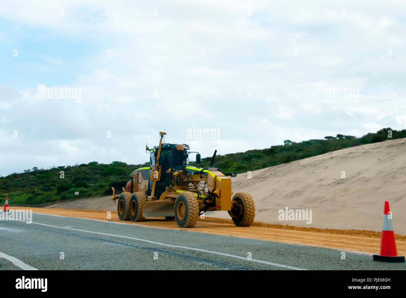 Machine machinery freeway highway hi-res stock photography and images -  Alamy