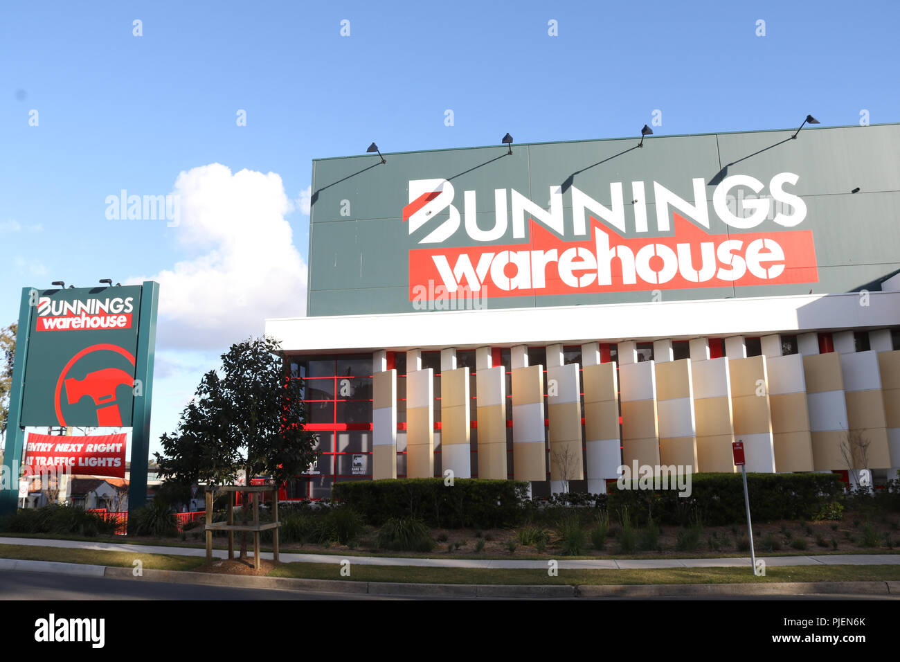 Bunnings warehouse hires stock photography and images Alamy