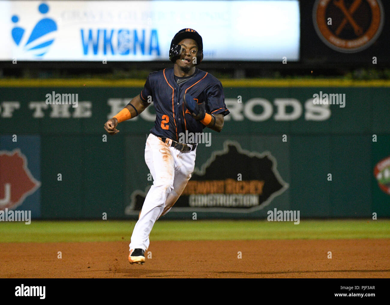 The Second Round. 6th Sep, 2018. USA Bowling Green Hot Rods second baseman Vidal Brujan (2) stretches a stolen base on a error throw to first by Lansing Lugnuts pitcher Brayden Bouchey (34) during a Mid West League series between the Lansing Lugnuts and the Bowling Green Hot Rods in Bowling Green, KY st Bowling Green Ballpark. Hot Rods sweep Lugnuts and advance to the second round. (Mandatory Photo Credit: Steve Roberts/CSM) Credit: csm/Alamy Live News Stock Photo