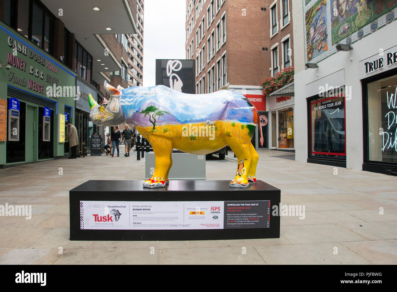 Carnaby street art sculpture hires stock photography and images Alamy