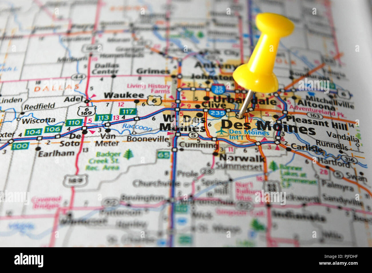 A map of Des Moines, Iowa marked with a push pin. Stock Photo