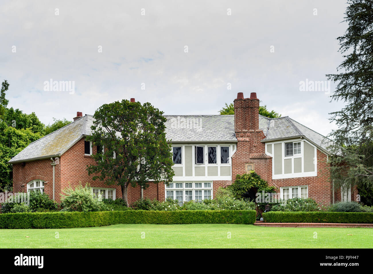 Victorian style cottage hires stock photography and images Alamy