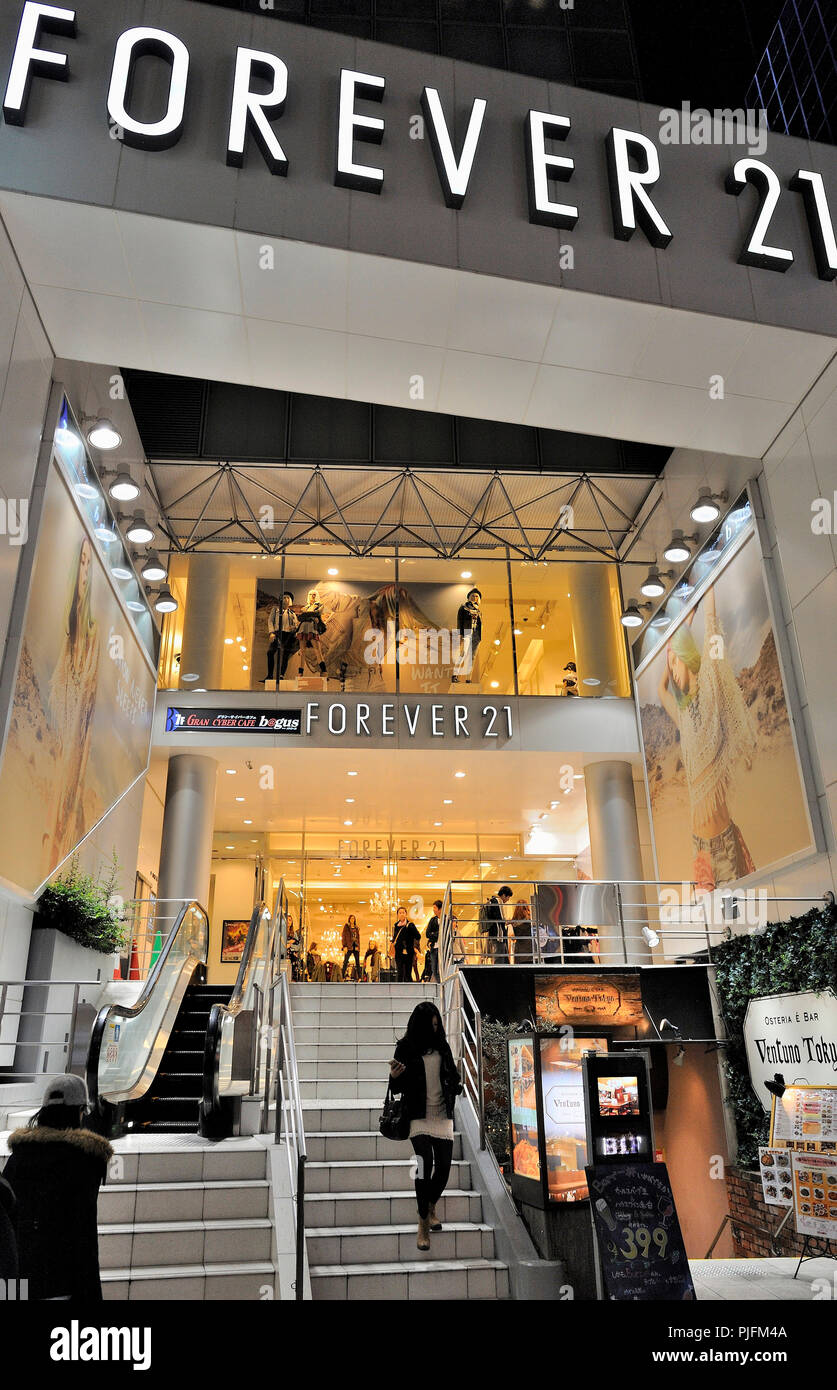 Japan Tokyo Shibuya District Big Store Forever 21 Stock Photo Alamy Japan Tokyo Shibuya District Big Store Forever 21 Stock Photo Alamy