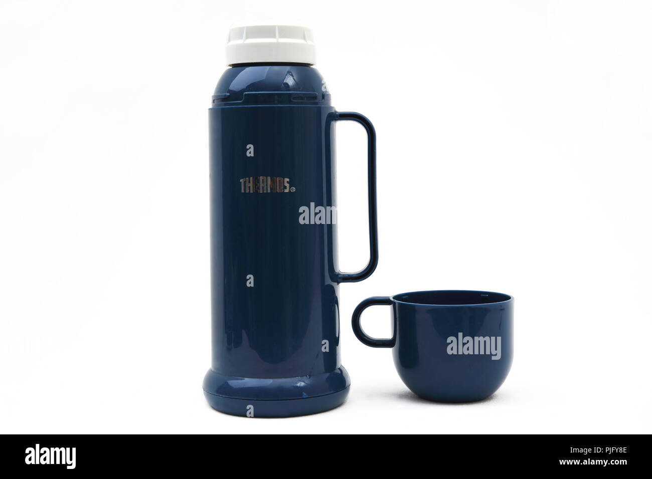 Plastic thermos flask hires stock photography and images Alamy