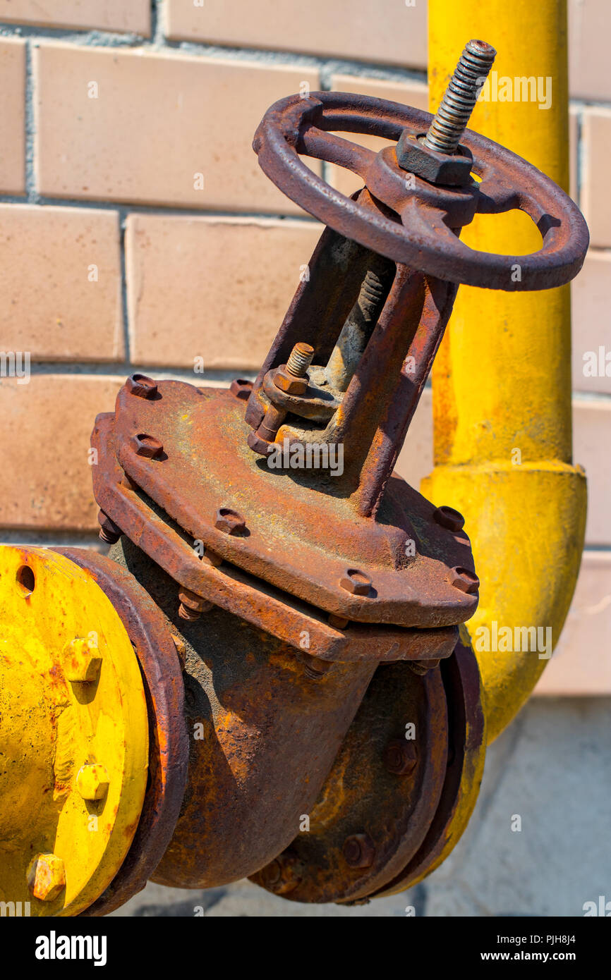 The gas pipe, yellow valve and yellow pipes Stock Photo Alamy