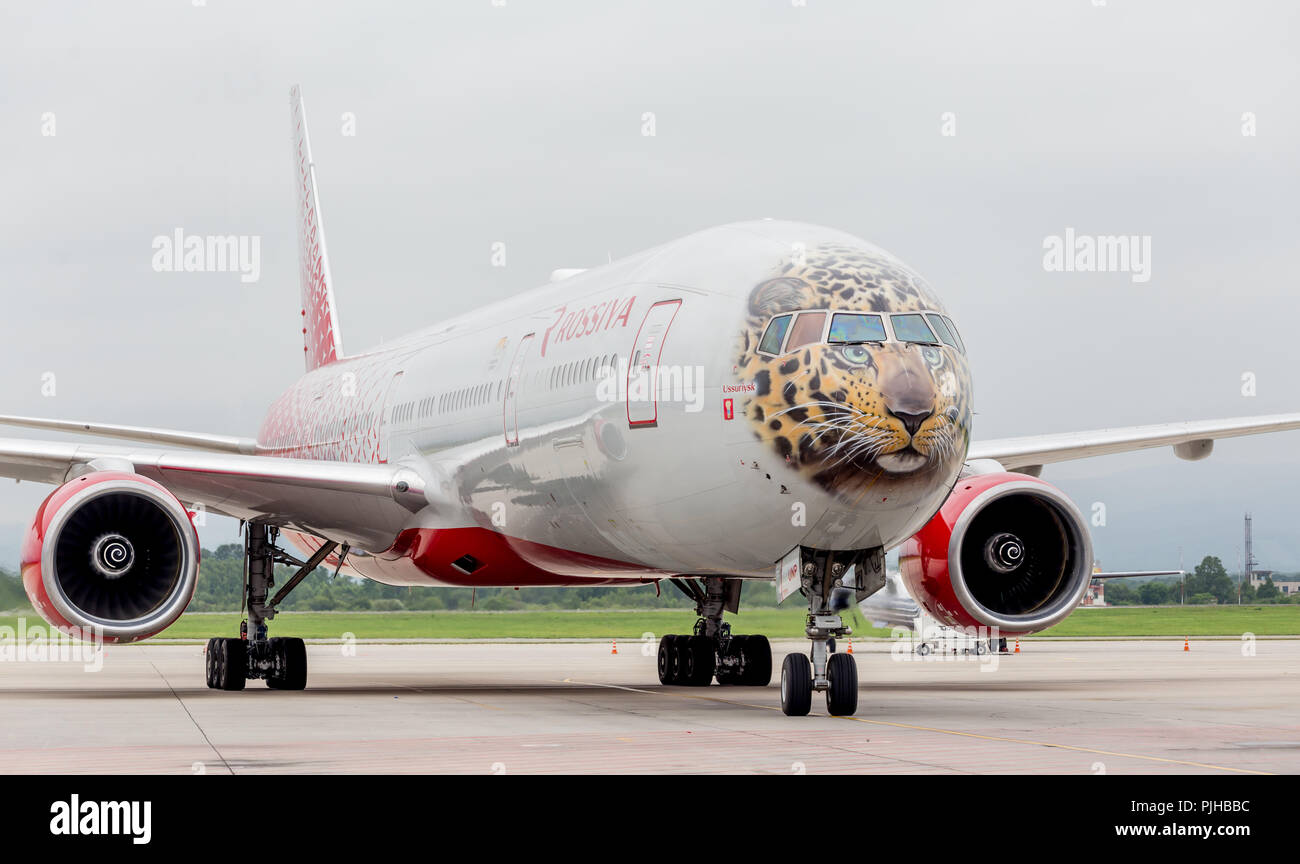 Yalangoch ruslar video Qozoq aygerim erotikasi