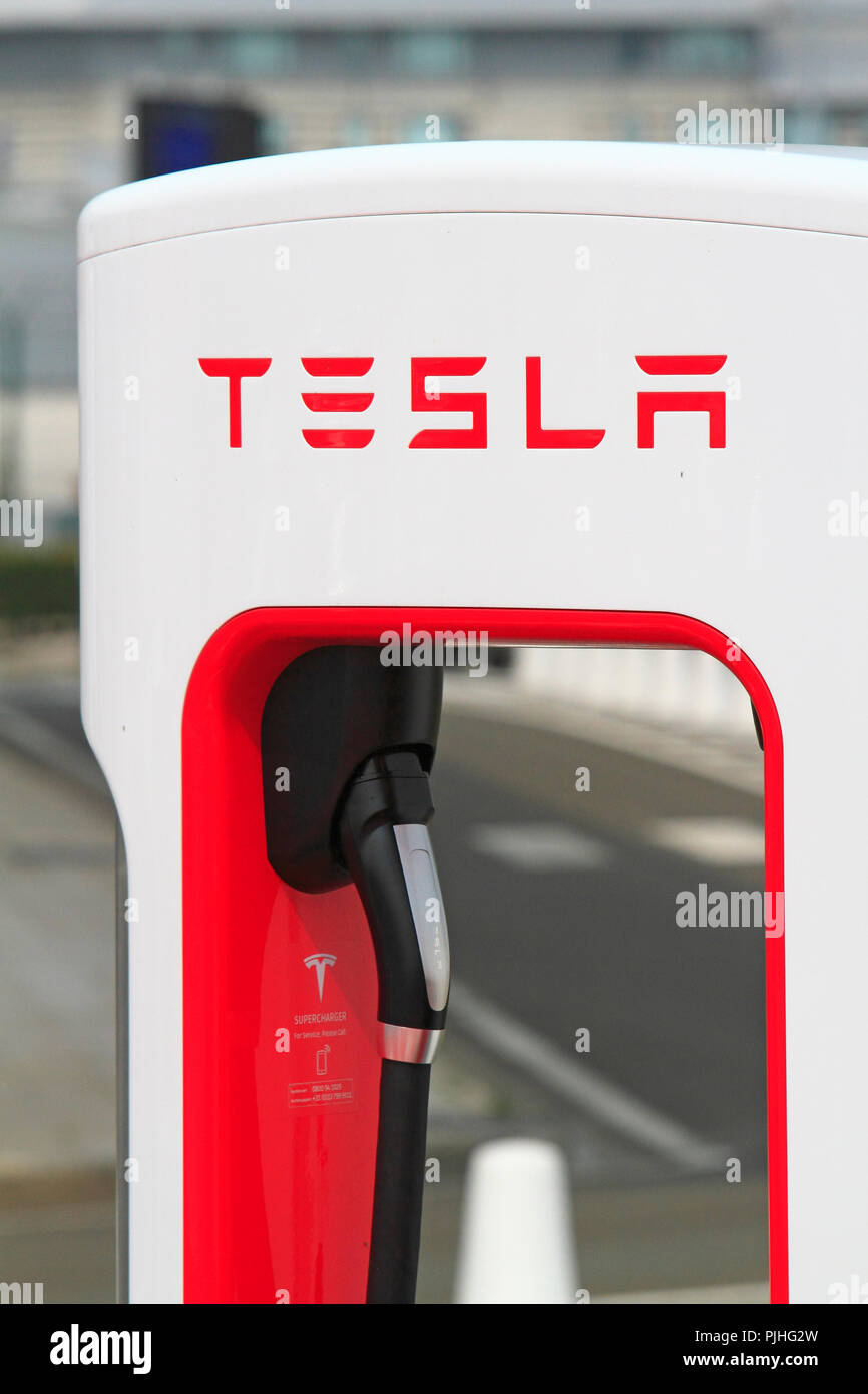 Tesla electric car charger Stock Photo Alamy