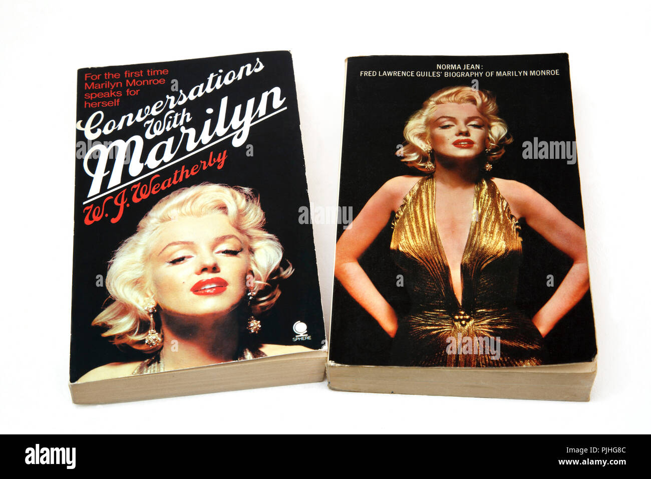 Paperback Books on Marilyn Monroe - Conversations with Marilyn and Norma Jean  Fred Lawrence Guiles' Biography of Marilyn Monroe Stock Photo