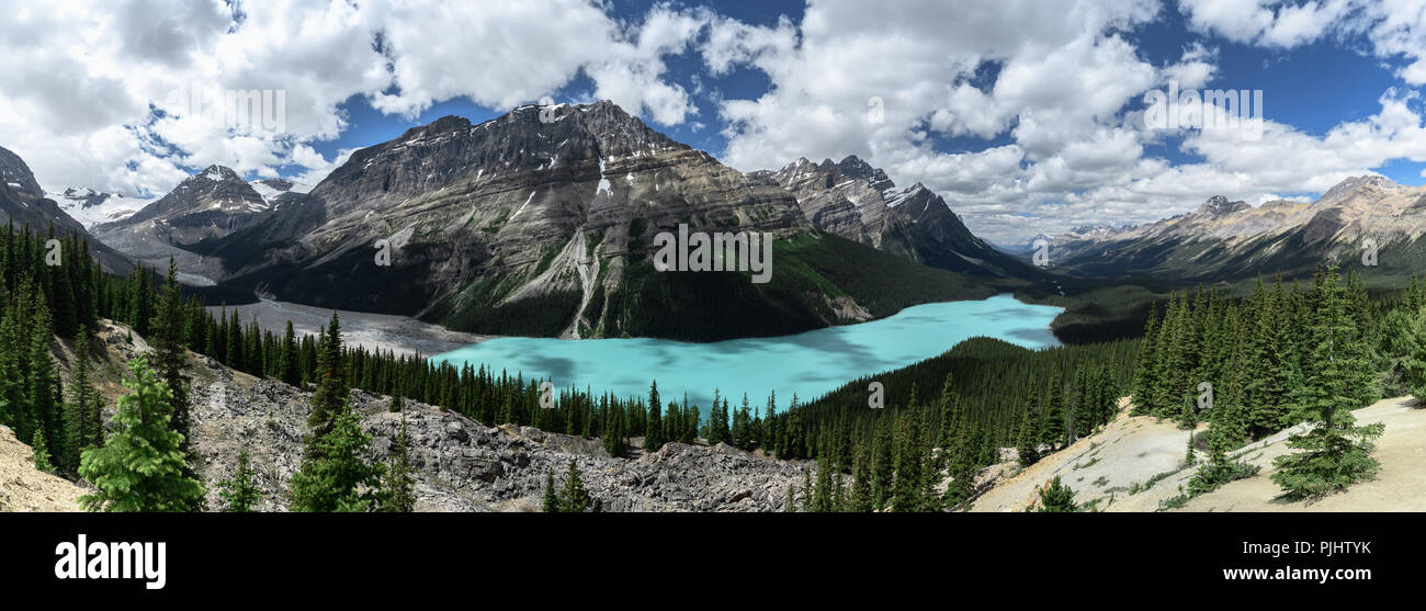Rocky mountains and Peyto Lake in Banff National Park Stock Photo - Alamy