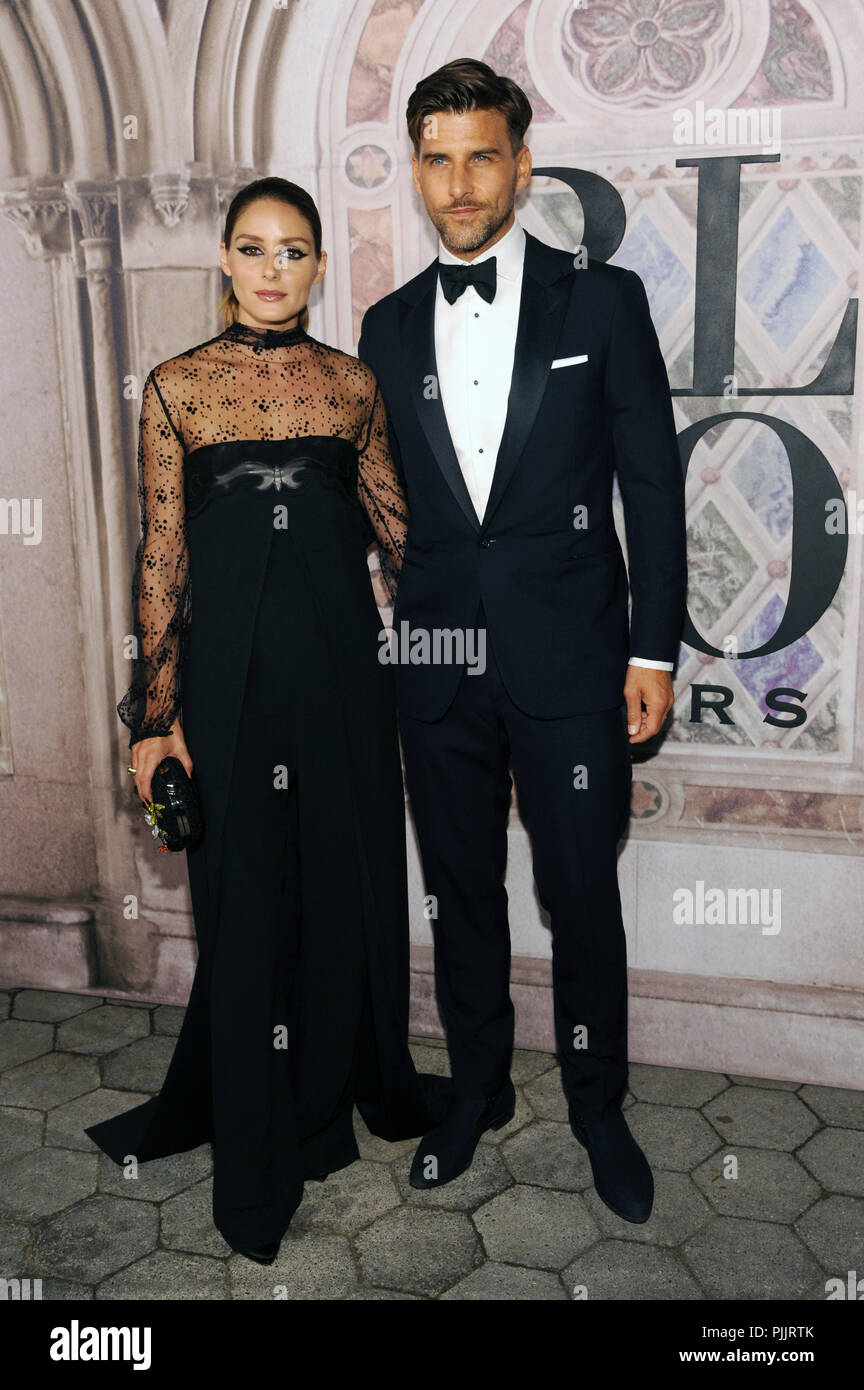 Olivia Palermo and Johannes Huebl tie the knot in surprise ceremony