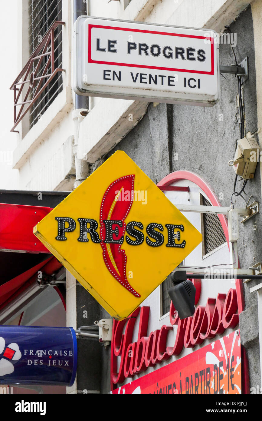 Newspapers and tobacco shop, Lyon, France Stock Photo Alamy