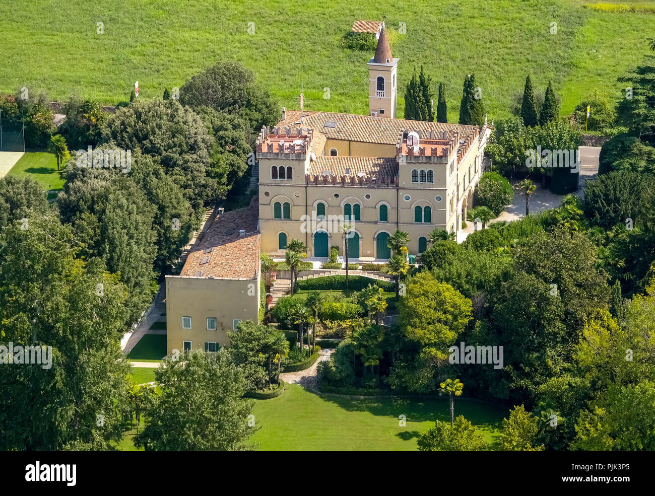 Aerial view, Lake Garda, Lago di Garda, Palace, Gralaonipralesicisano