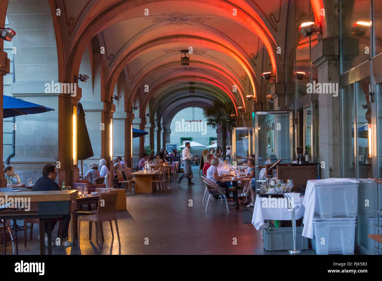 Arcade cafes in the old town of Bern, Bern, canton of Bern, Switzerland Stock Photo