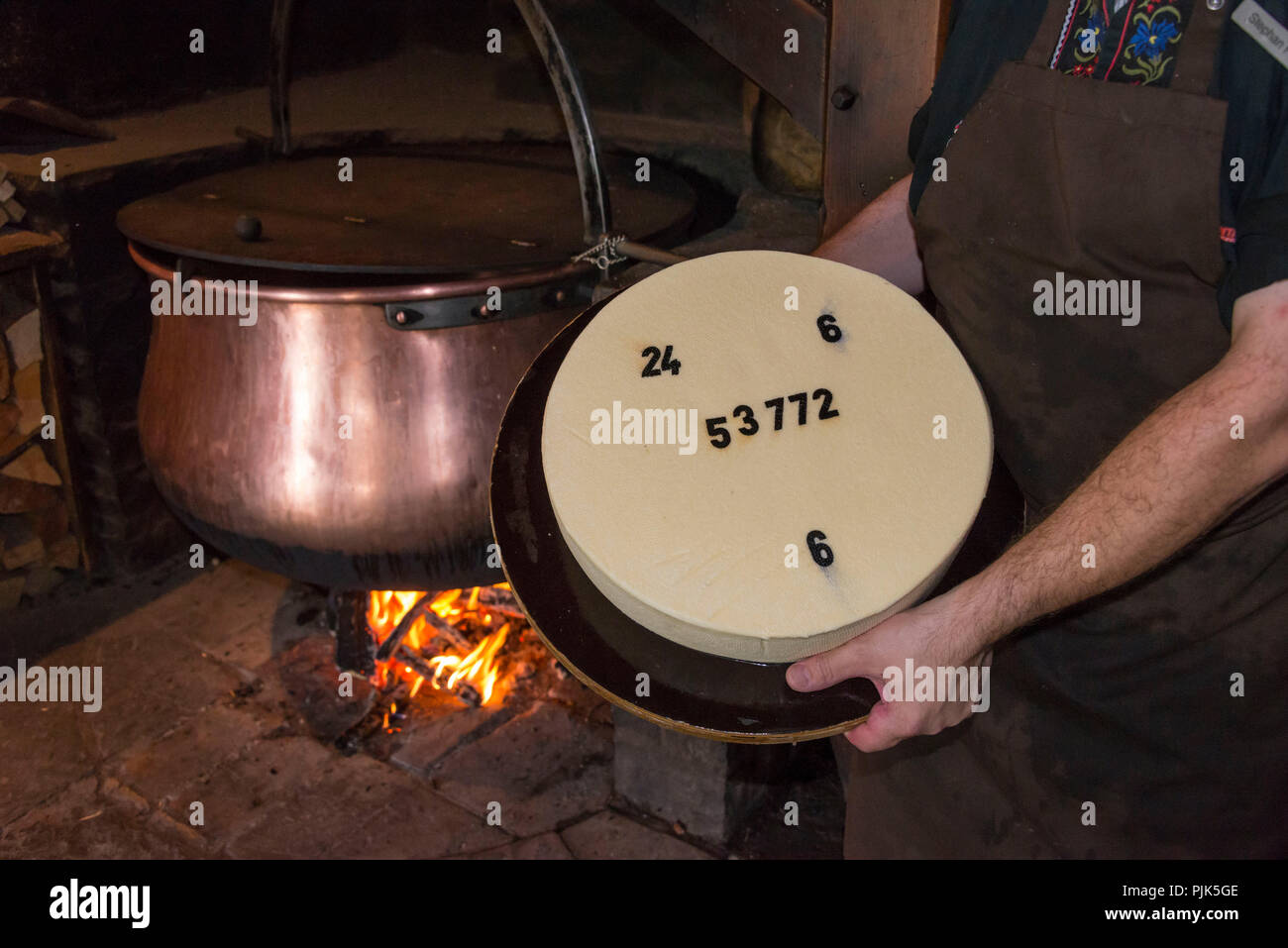Production of Stöckl cheese, Emmental cheese dairy, Affoltern, Canton