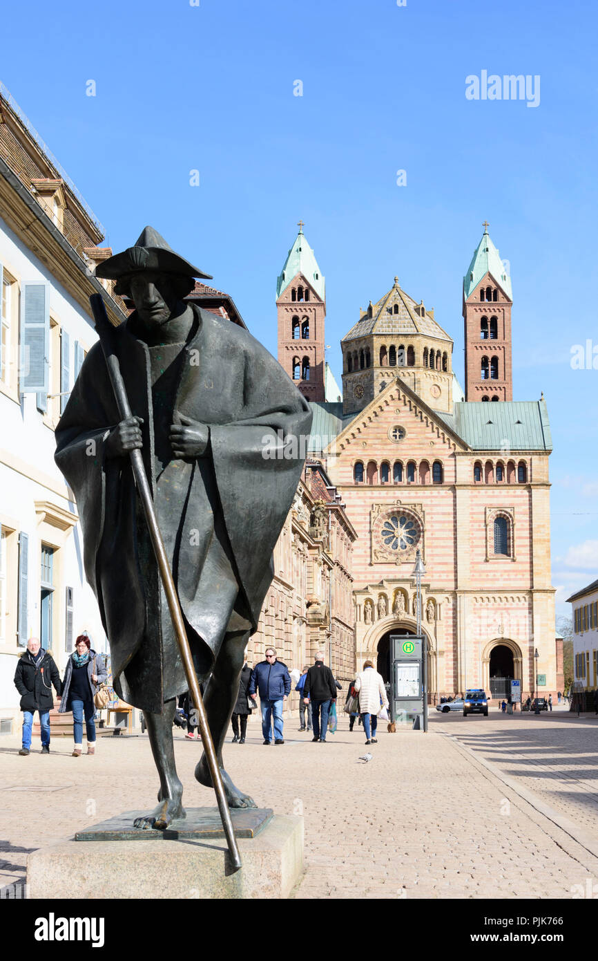 Speyer, Dom (cathedral), street Maximilianstraße, statue 'Pilger' ('pilgrim') in Germany, Rheinland-Pfalz, Rhineland-Palatinate, Stock Photo